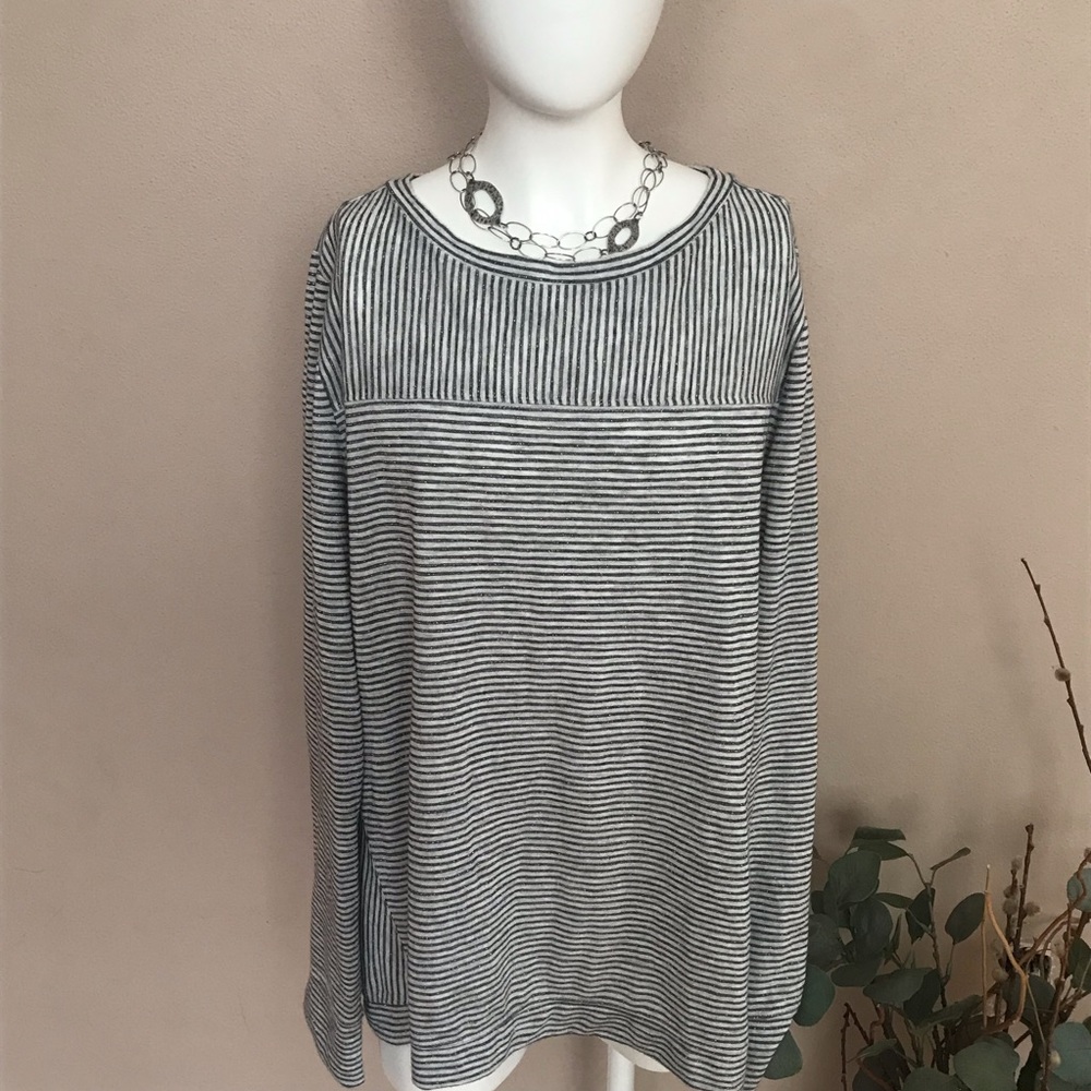 LOFT long sleeve top